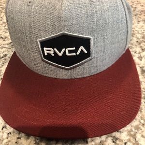 RUCA SnapBack Maroon/Grey